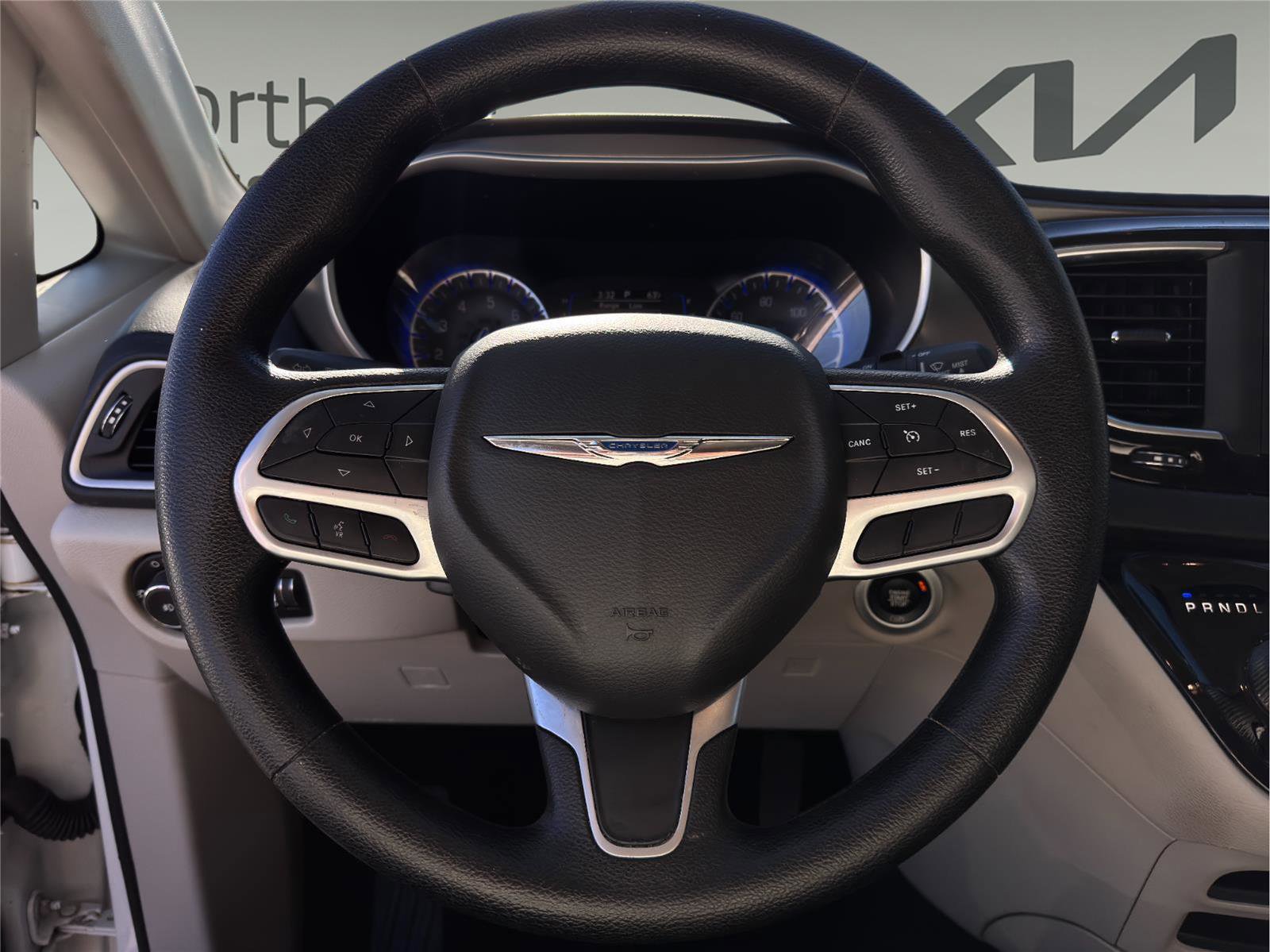 Used 2020 Chrysler Pacifica Touring image 11