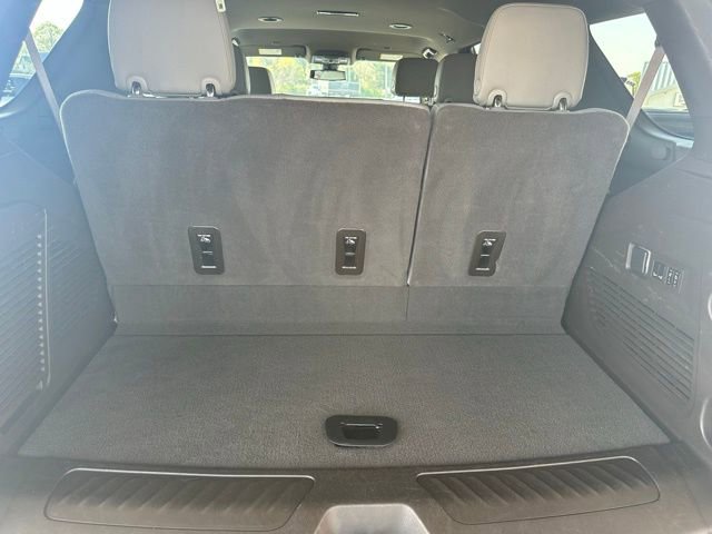 Used 2022 Chevrolet Tahoe LT w/ Luxury Package AWD/4WD image 24