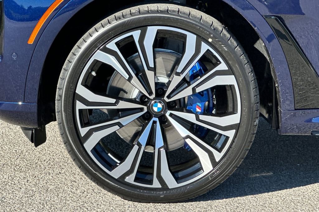 New 2026 BMW X7 M60i image 34