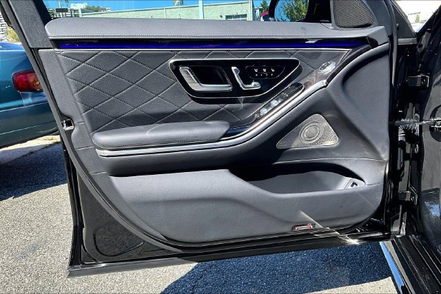 Certified 2025 Mercedes-Benz S 580 4MATIC Sedan image 18