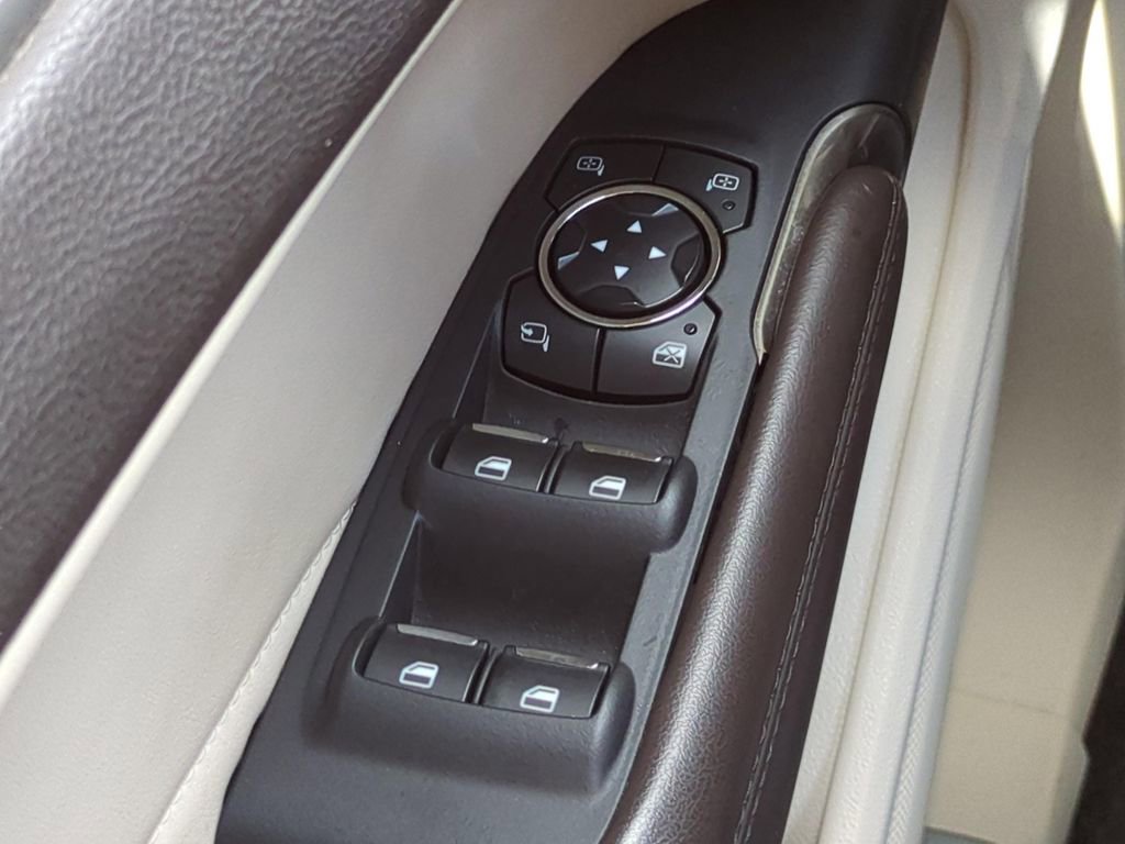 Used 2015 Lincoln MKC FWD w/ Equipment Group 102A Reserve image 22