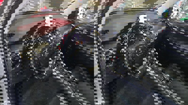 Used 2015 Lexus NX 300h AWD image 11