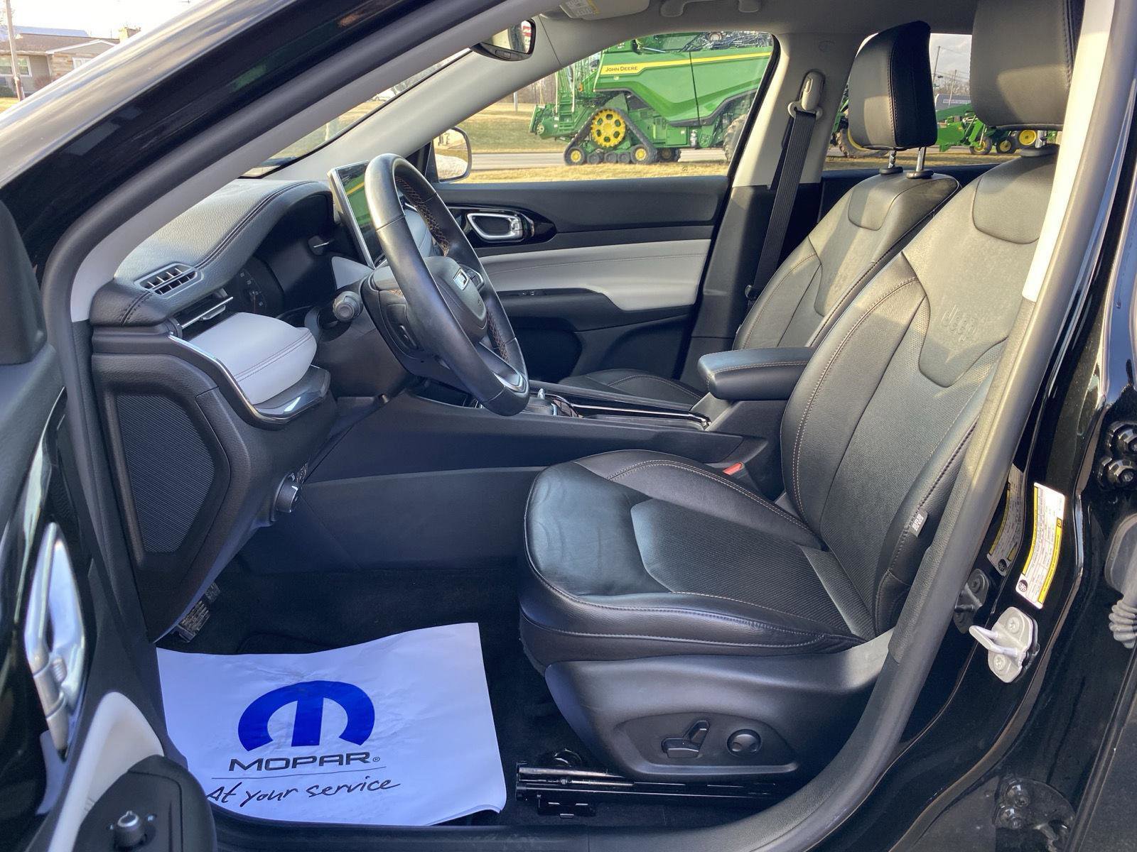 Used 2022 Jeep Compass Limited image 12