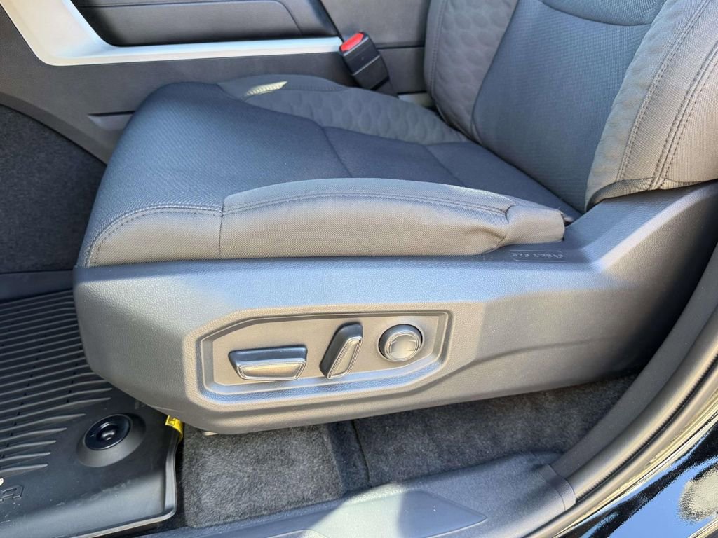 New 2026 Toyota Tundra SR5 image 17