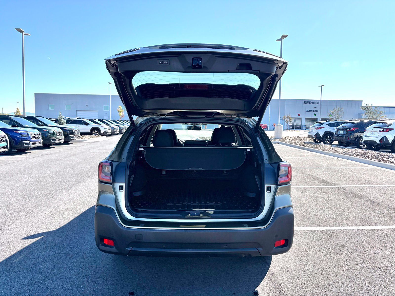 Certified 2023 Subaru Outback Onyx Edition XT AWD/4WD image 9