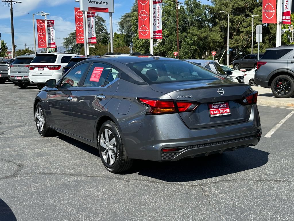 Used 2025 Nissan Altima 2.5 S FWD image 4