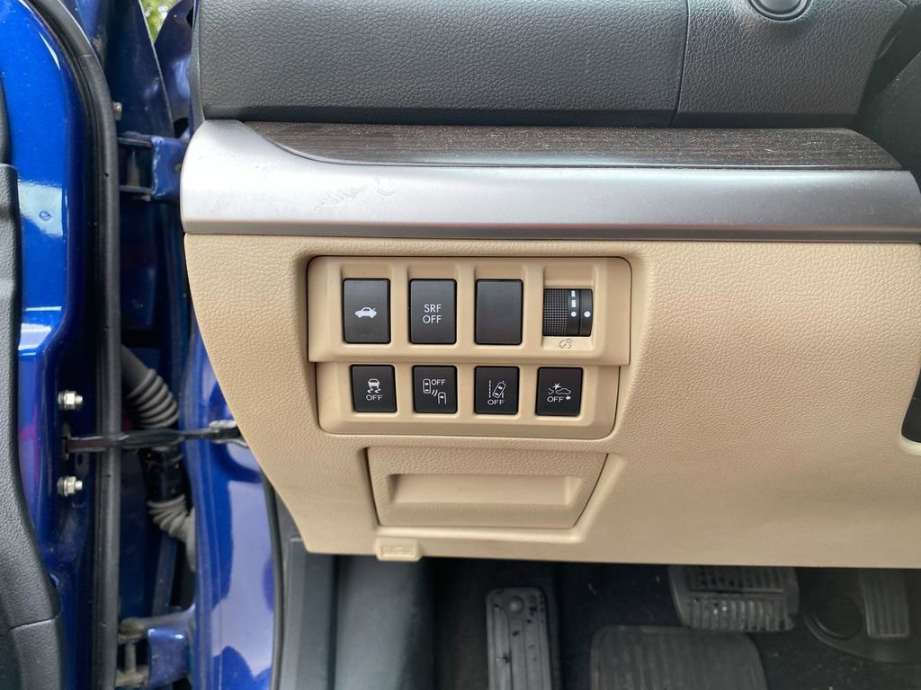 Used 2015 Subaru Legacy 2.5i Limited image 14