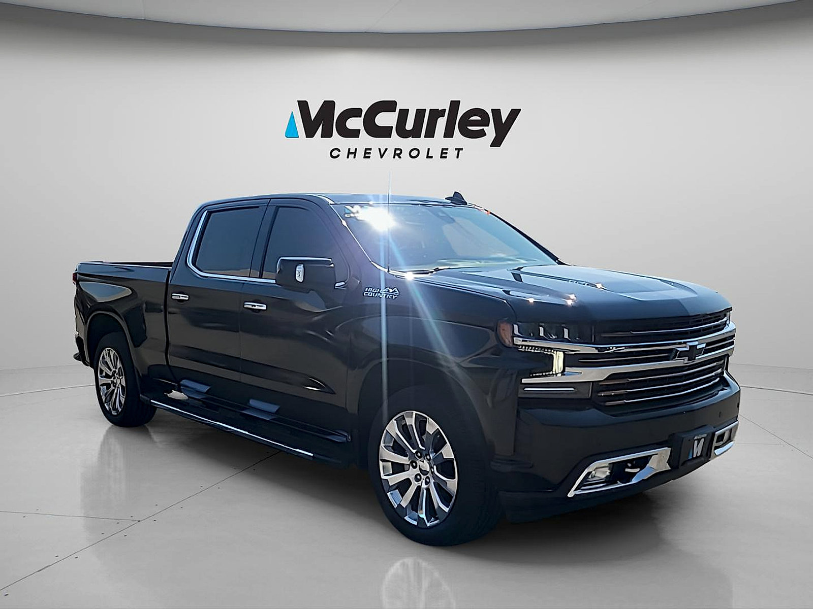 Used 2021 Chevrolet Silverado 1500 High Country w/ Technology Package