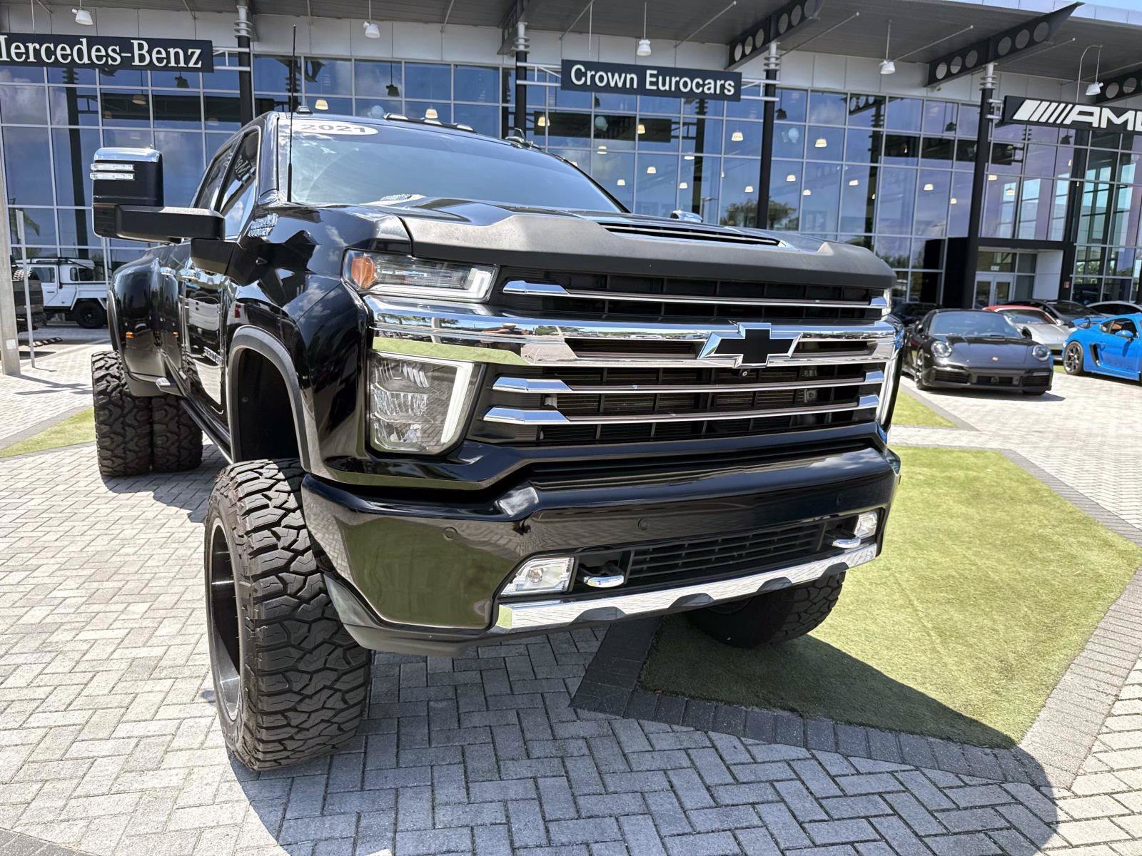 Used 2021 Chevrolet Silverado 3500 High Country AWD/4WD image 8