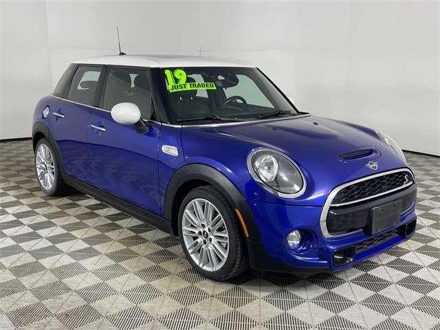 Used 2019 MINI Cooper S w/ Signature Upholstery Package image 27