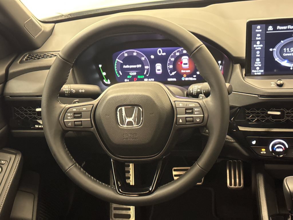 Used 2025 Honda Accord Sport image 13