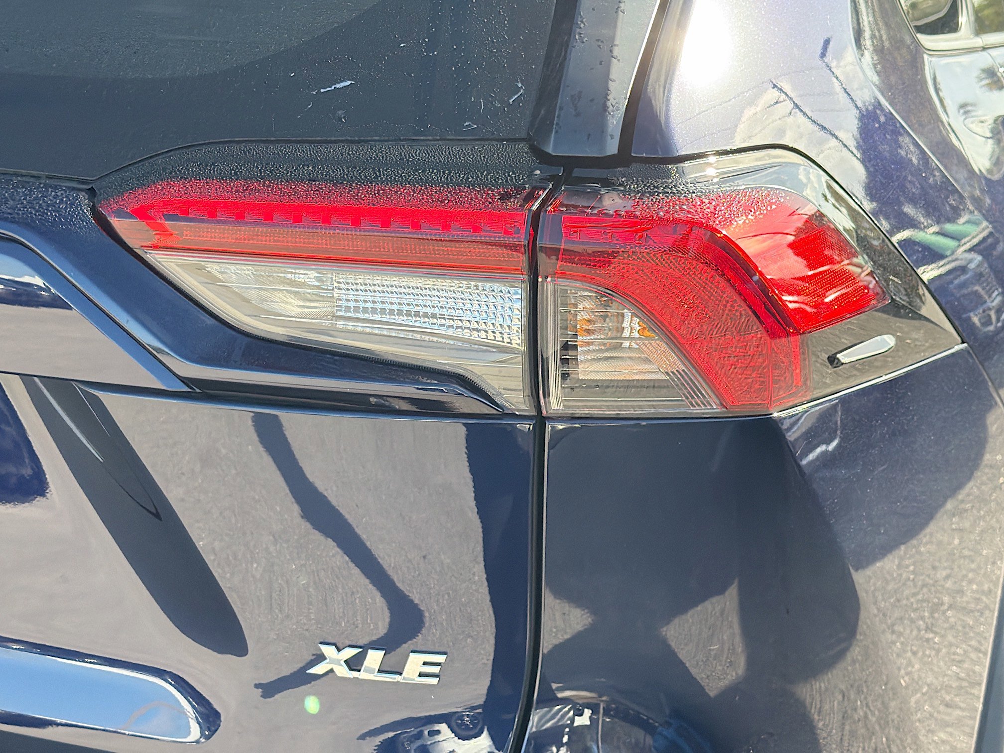 Used 2023 Toyota RAV4 XLE Premium image 10