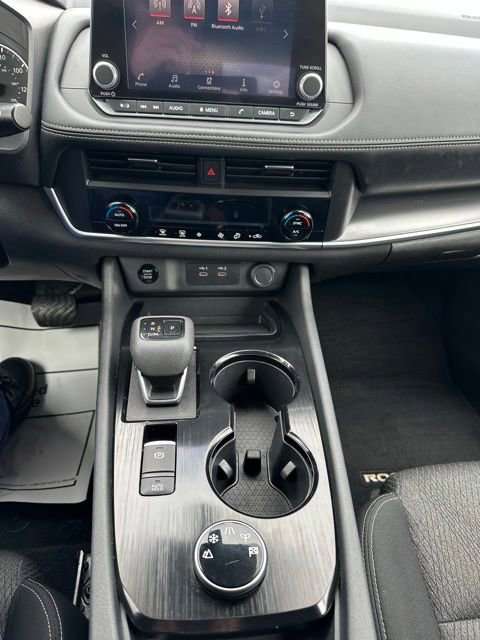 Used 2024 Nissan Rogue SV AWD/4WD image 44