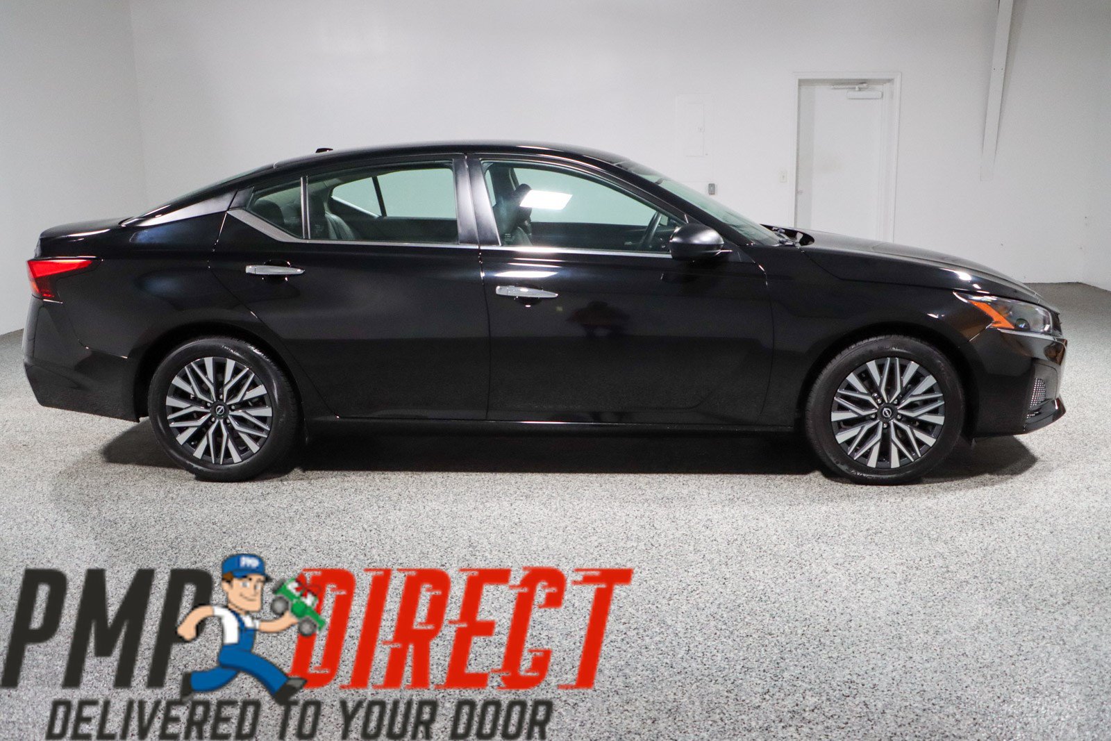 Used 2024 Nissan Altima 2.5 SV FWD image 6