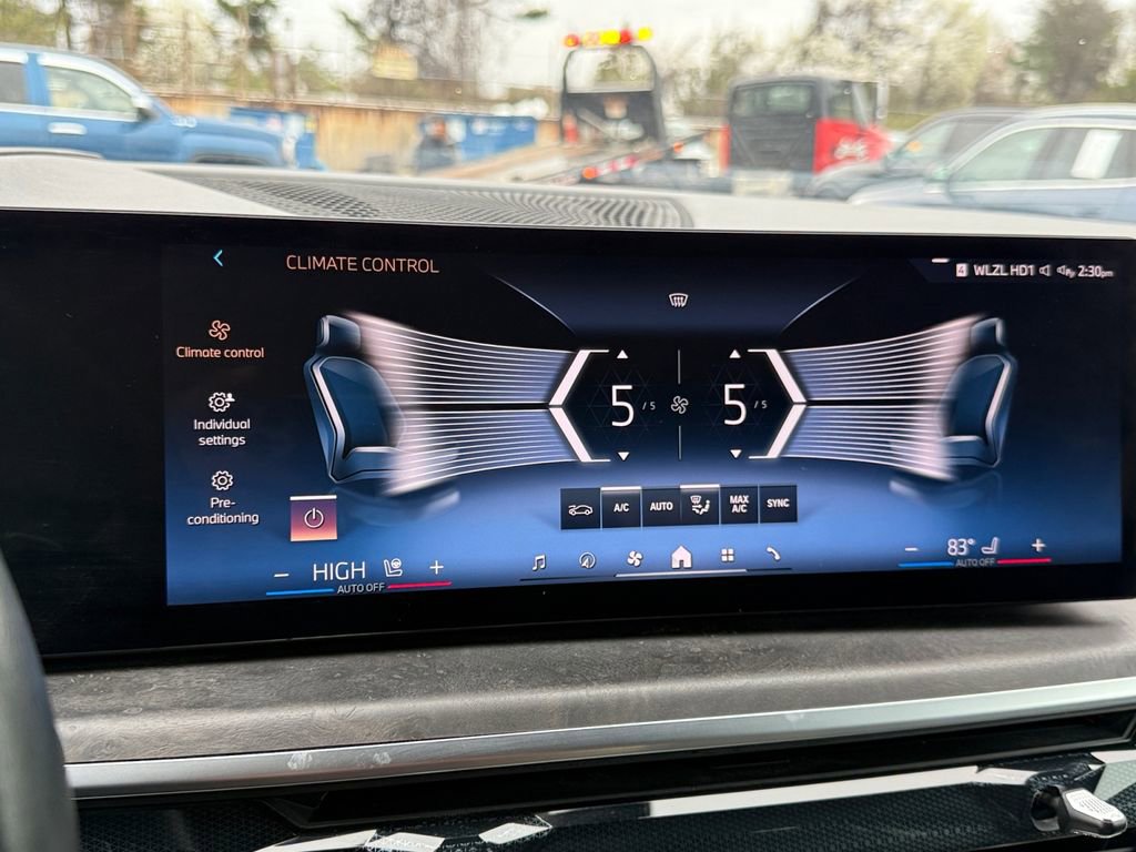 Used 2025 BMW X5 sDrive40i w/ Climate Comfort Package image 17