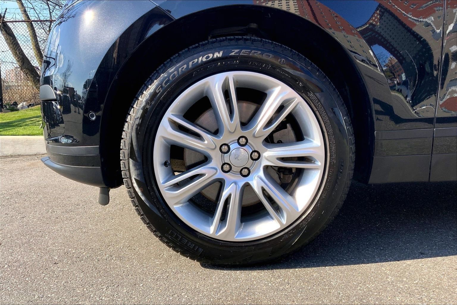 Used 2026 Land Rover Range Rover Velar S AWD/4WD image 10