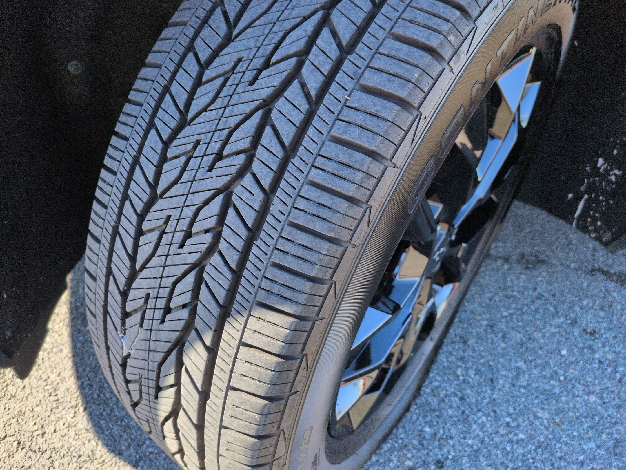 Used 2025 Chevrolet Traverse LT w/ Midnight/Sport Edition image 12