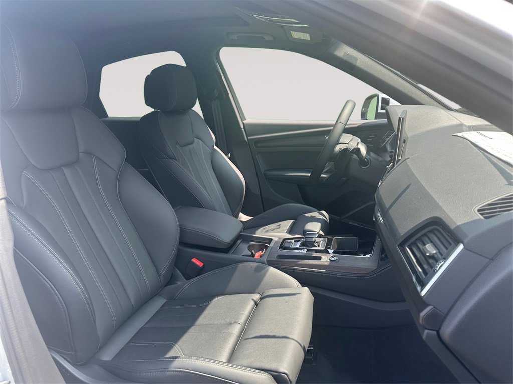 Certified 2025 Audi Q5 2.0T Premium Plus w/ Premium Plus Package image 15