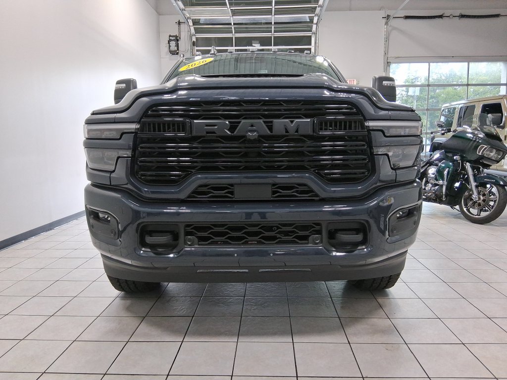 Used 2026 RAM 2500 Laramie AWD/4WD image 2