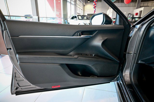 Used 2024 Toyota Camry SE FWD image 16