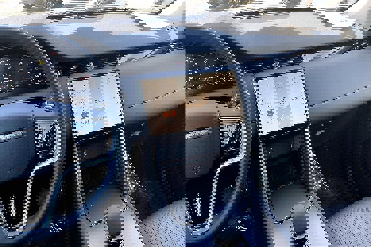 Certified 2025 Land Rover Discovery Sport S image 6