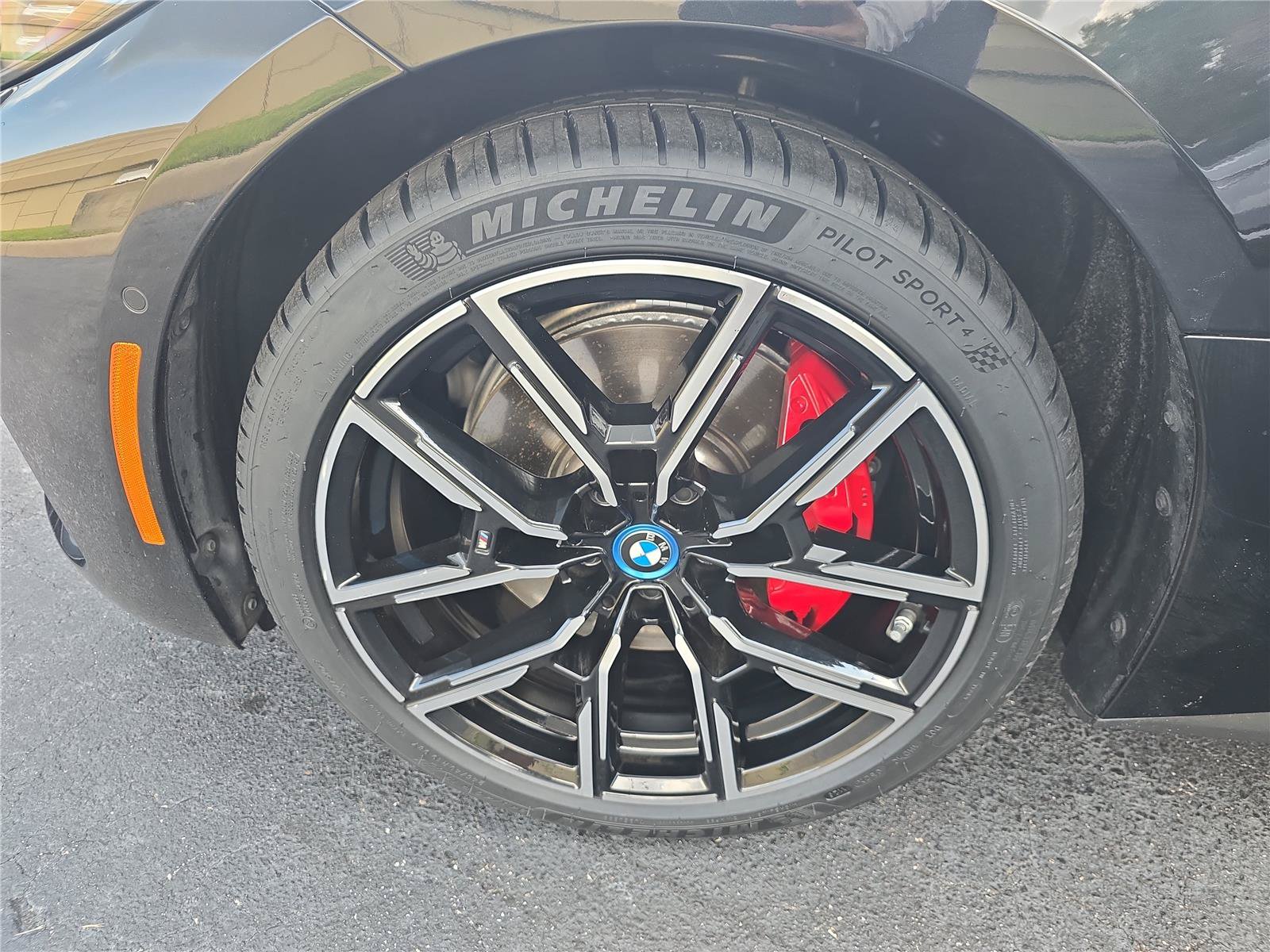 Used 2024 BMW i4 eDrive40 w/ M Sport Package RWD image 8