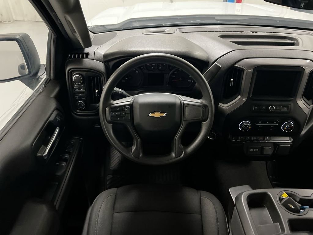 Used 2023 Chevrolet Silverado 1500 Custom image 11