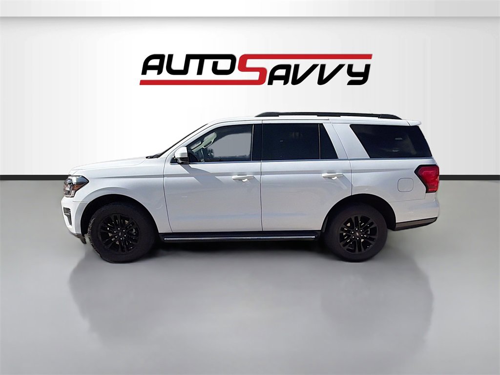 Used 2023 Ford Expedition XLT image 4