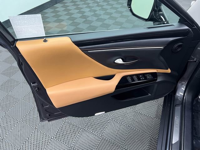 Certified 2024 Lexus ES 350 w/ Accessory Package (Z1) image 9