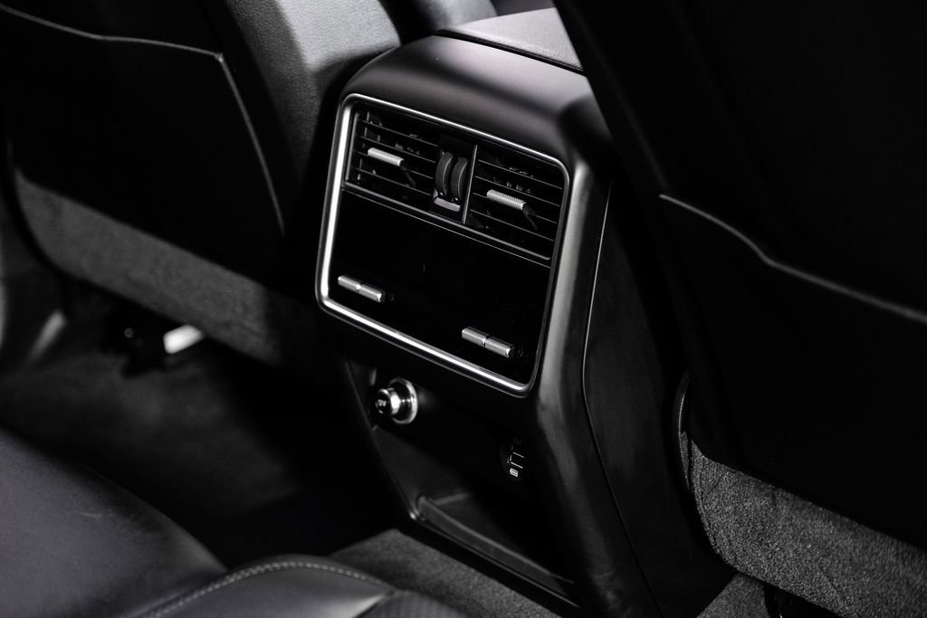 Used 2019 Porsche Cayenne S image 42