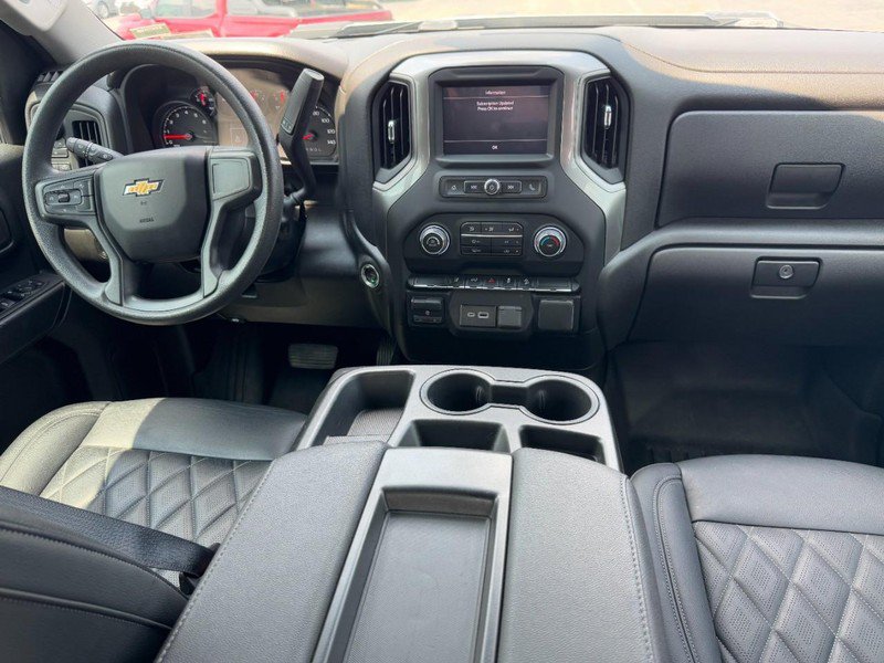 Used 2024 Chevrolet Silverado 2500 Custom w/ Custom Convenience Package AWD/4WD image 11
