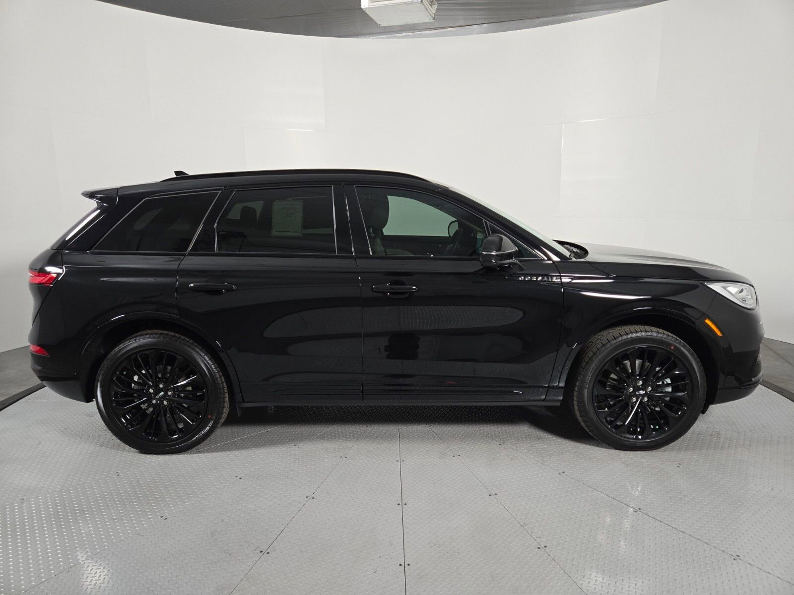 New 2026 Lincoln Corsair Grand Touring image 3