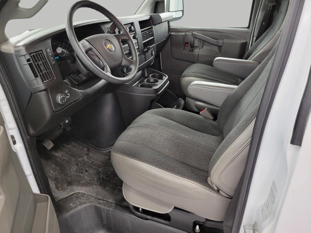 Used 2024 Chevrolet Express 2500 RWD 2500 135 w/ Driver Convenience Package image 10