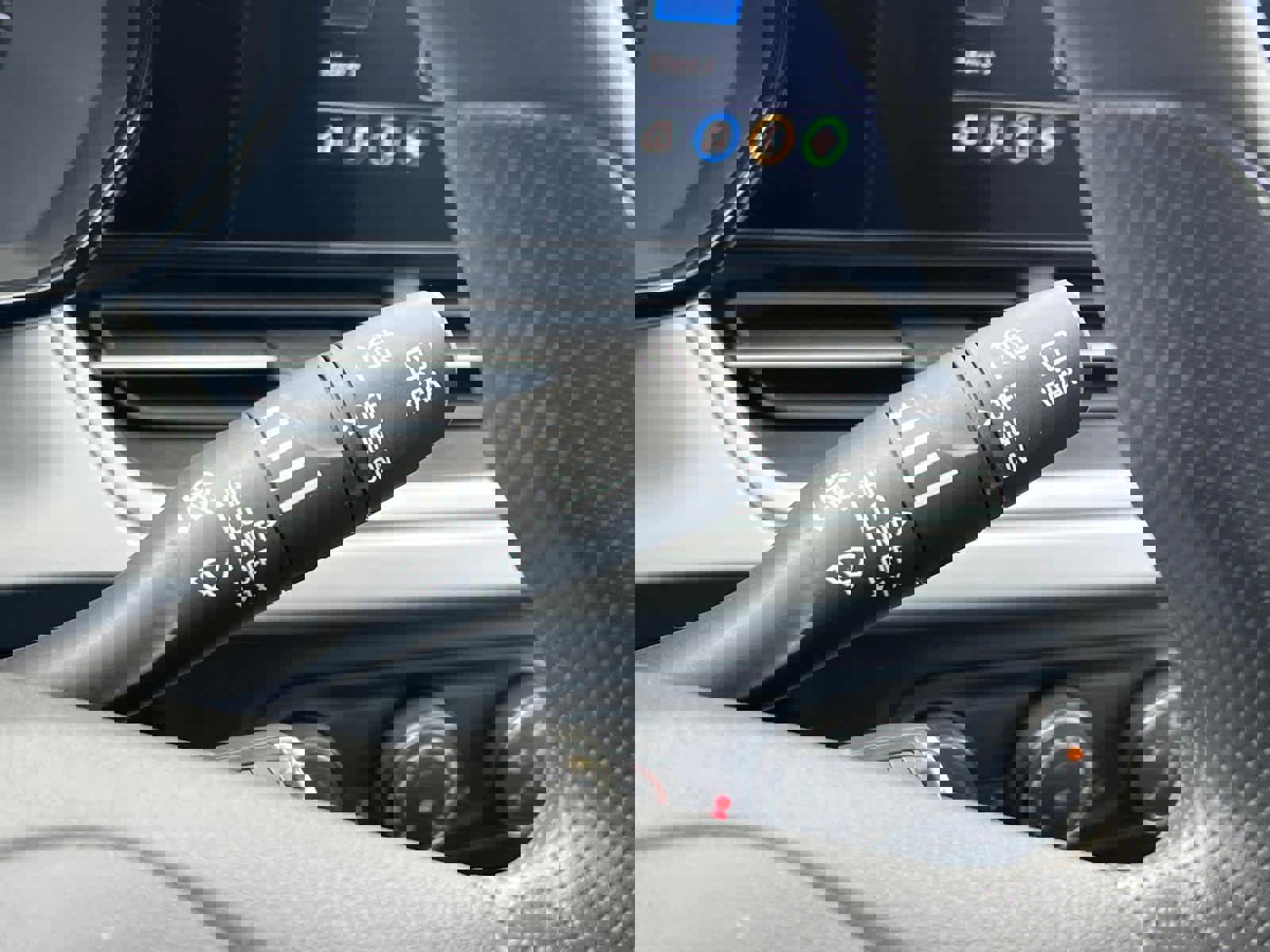 Certified 2025 Chevrolet Trax LS w/ LS Convenience Package image 18