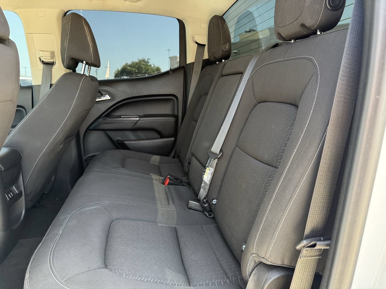 Used 2017 GMC Canyon SLE RWD image 24