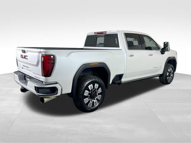 Used 2025 GMC Sierra 3500 Denali AWD/4WD image 15