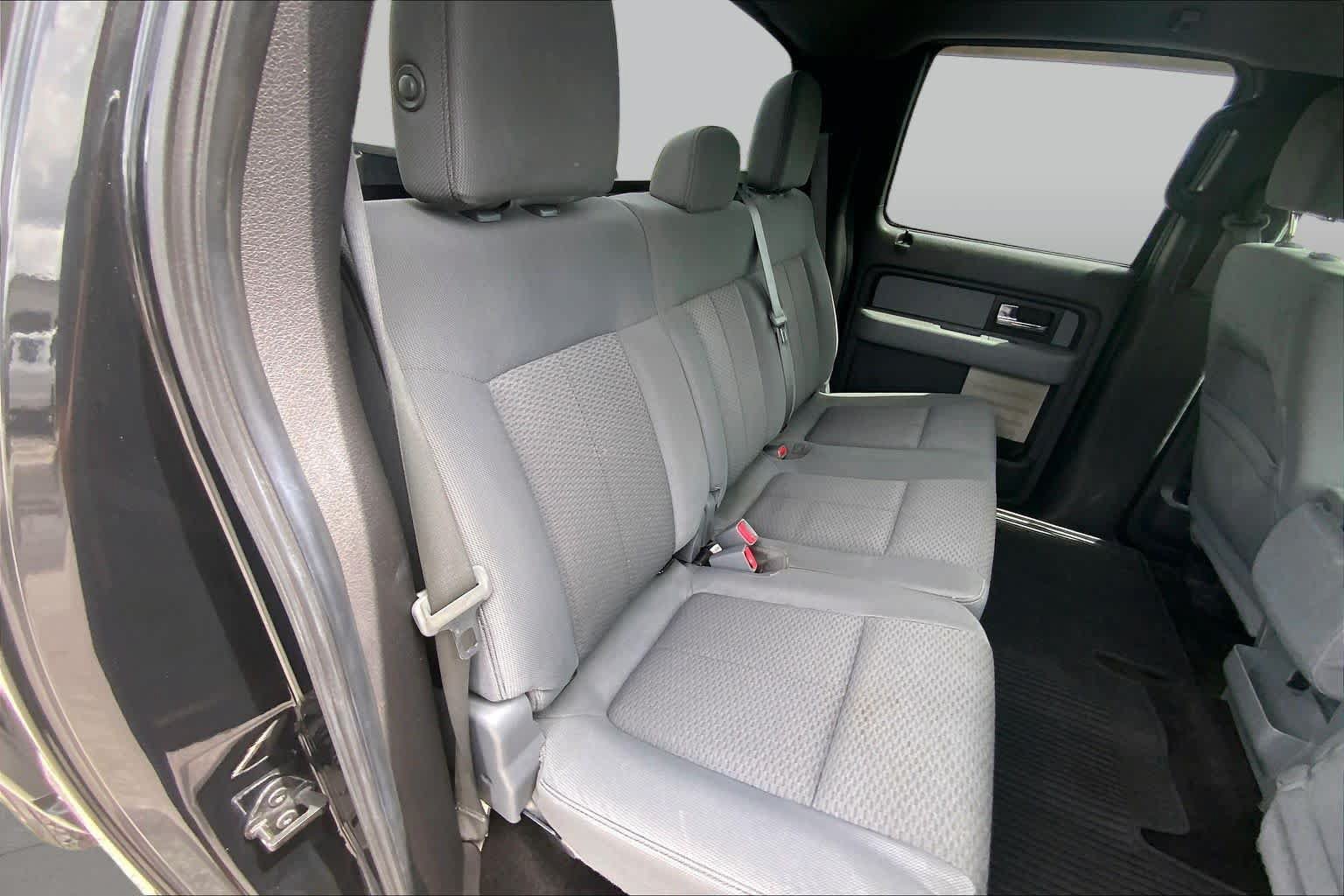 Used 2014 Ford F150 XLT w/ Equipment Group 302A Luxury AWD/4WD image 19