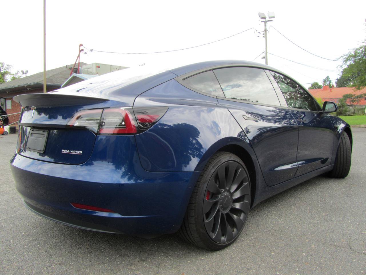 Used 2022 Tesla Model 3 Performance AWD/4WD image 10