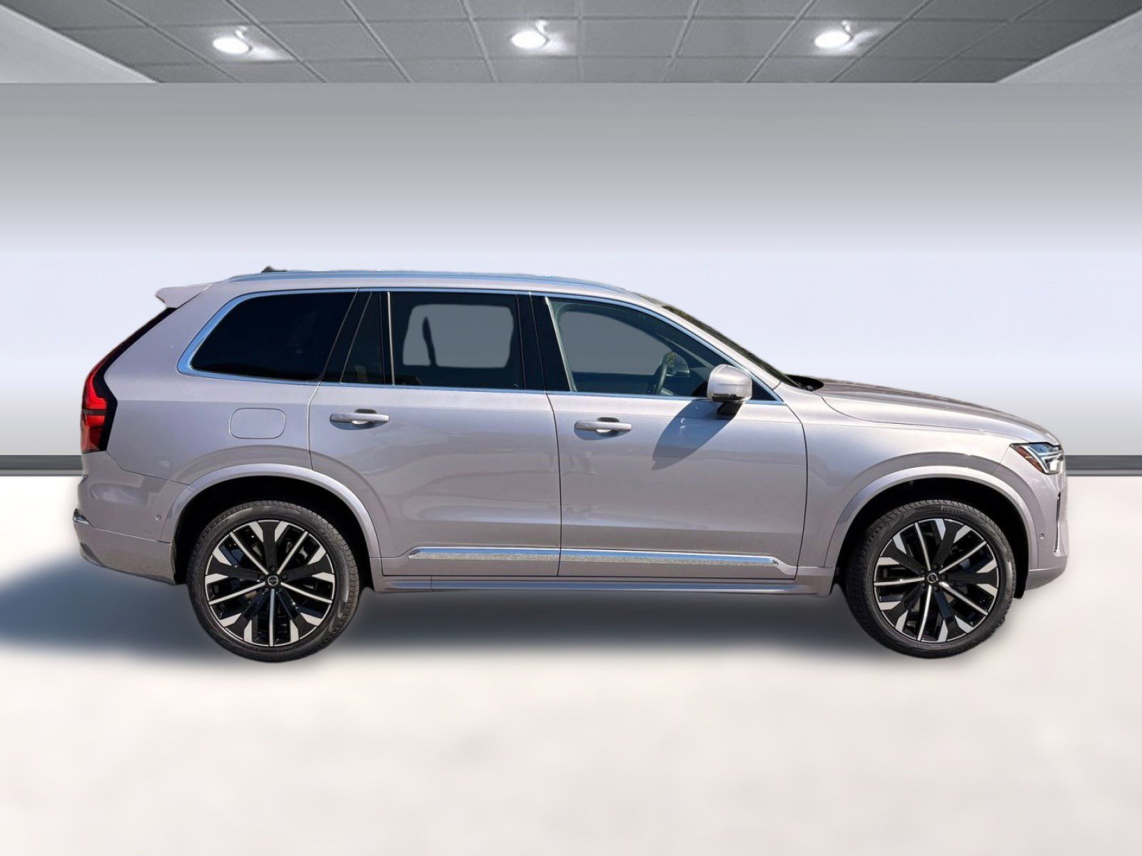 Used 2026 Volvo XC90 B6 Plus w/ Protection Package Premier AWD/4WD image 8