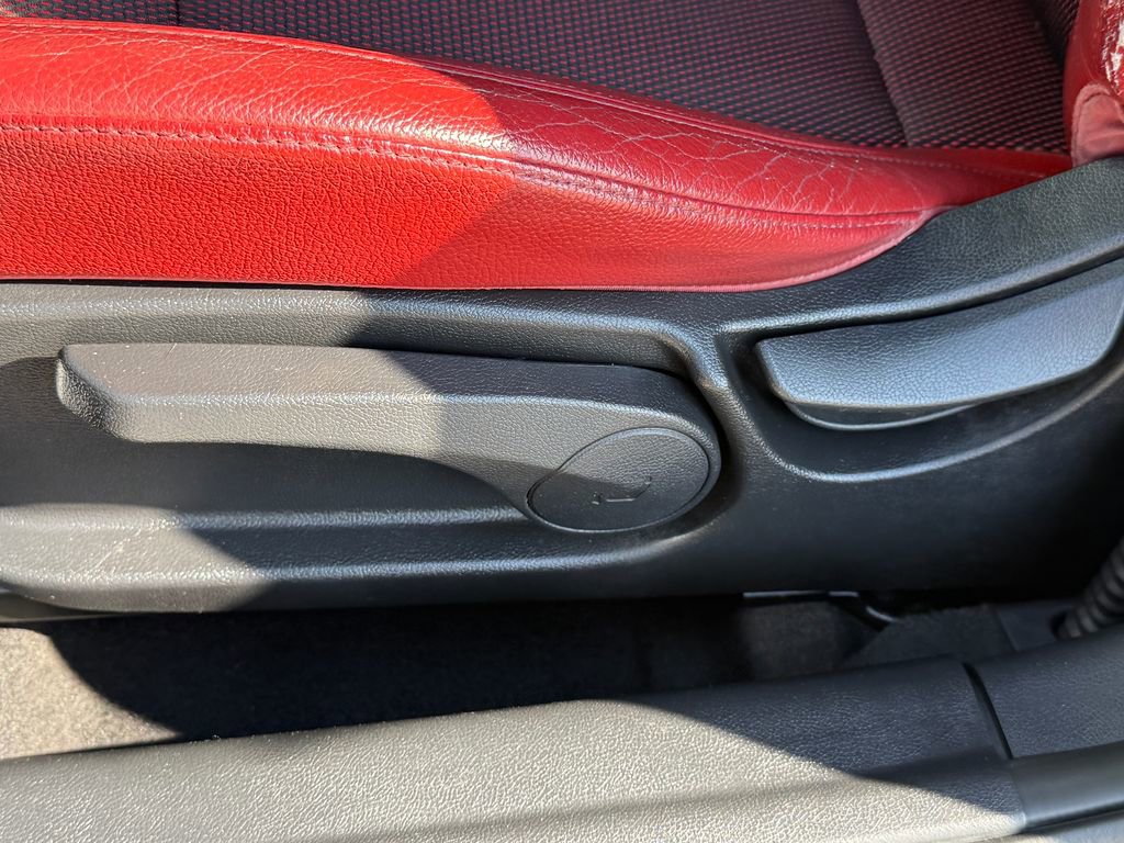 Used 2016 Hyundai Veloster Turbo R-Spec image 21