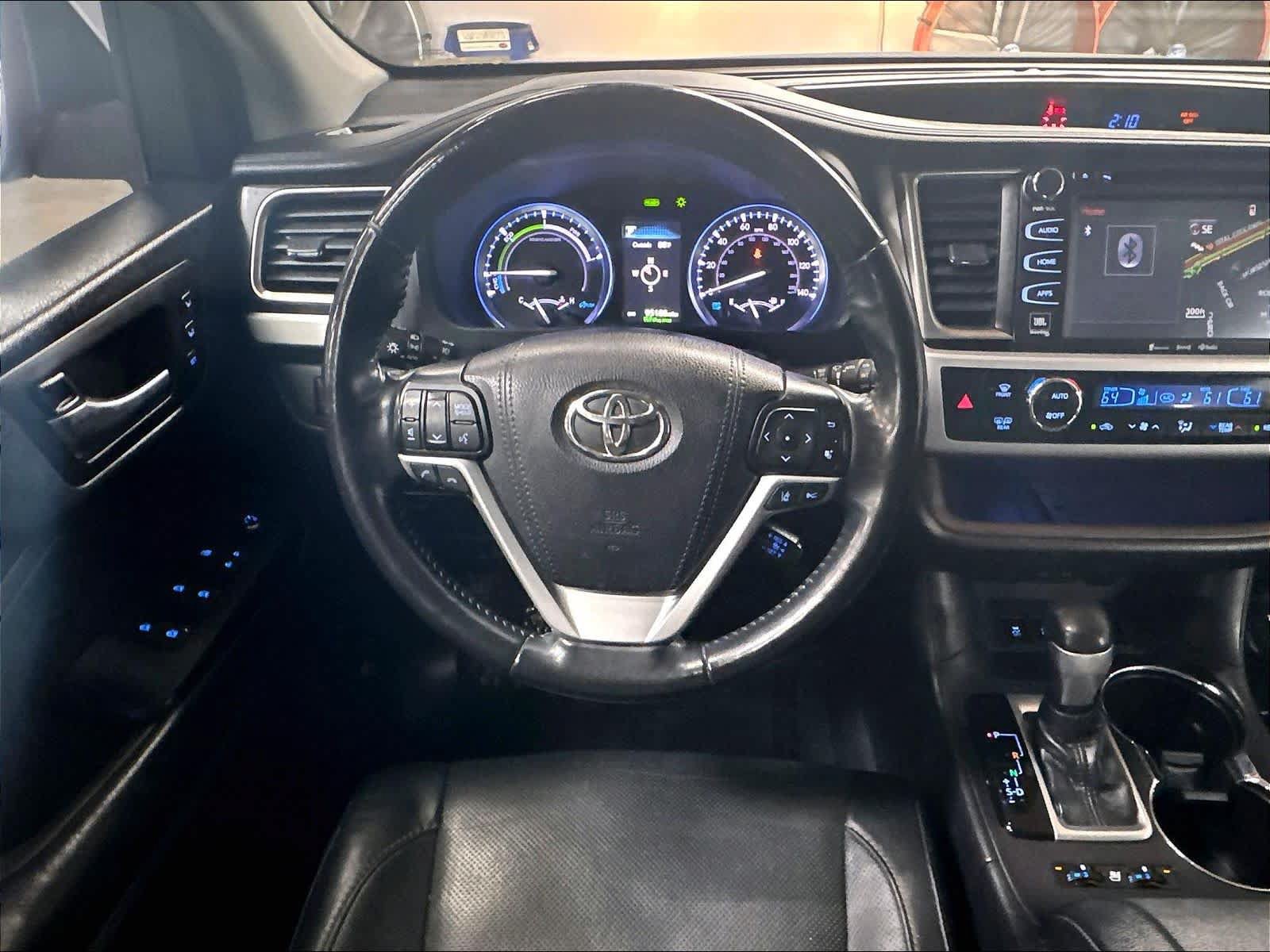 Used 2019 Toyota Highlander Limited Platinum AWD/4WD image 8