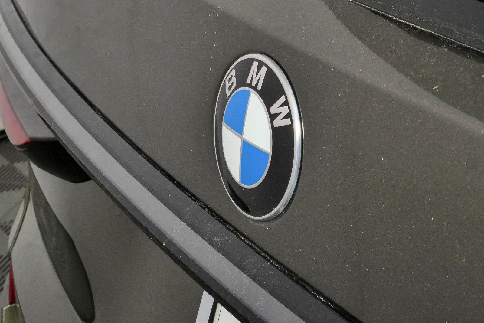 Used 2025 BMW X7 xDrive40i w/ M Sport Package AWD/4WD image 39