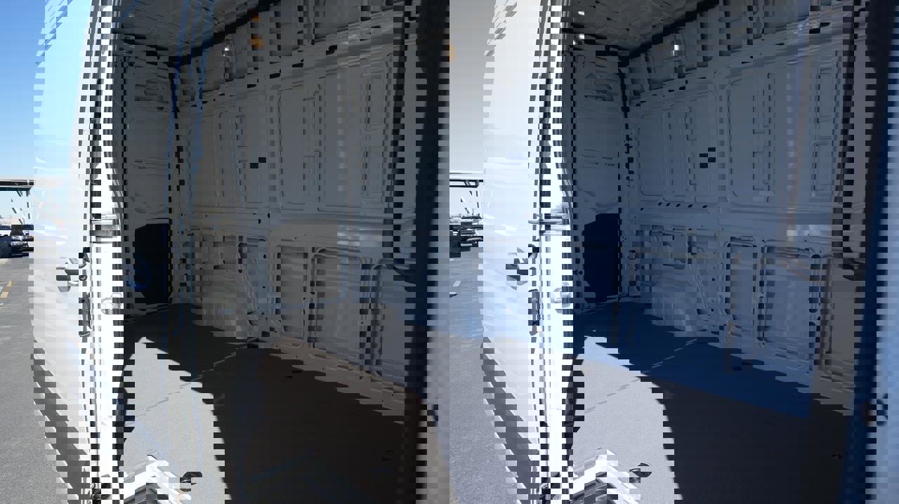 Used 2024 Mercedes-Benz Sprinter 144 Cargo image 9