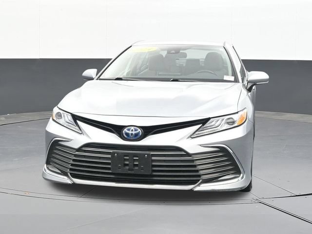 Used 2024 Toyota Camry XLE FWD image 2