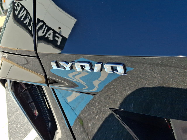 Certified 2024 Cadillac Lyriq Luxury AWD/4WD image 35