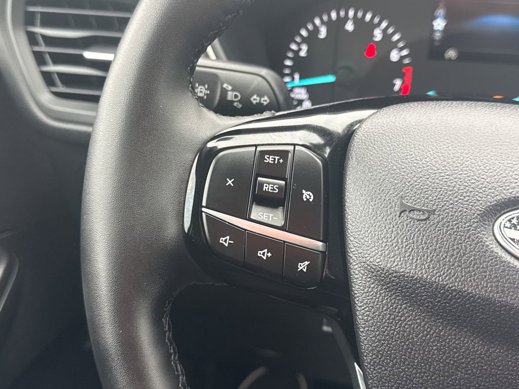 Used 2022 Ford Escape SE w/ Convenience Package image 36