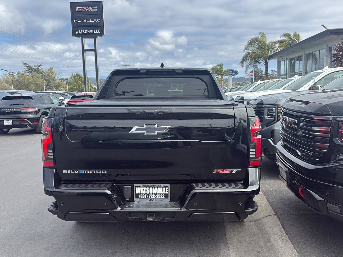 Used 2025 Chevrolet Silverado EV RST AWD/4WD image 4