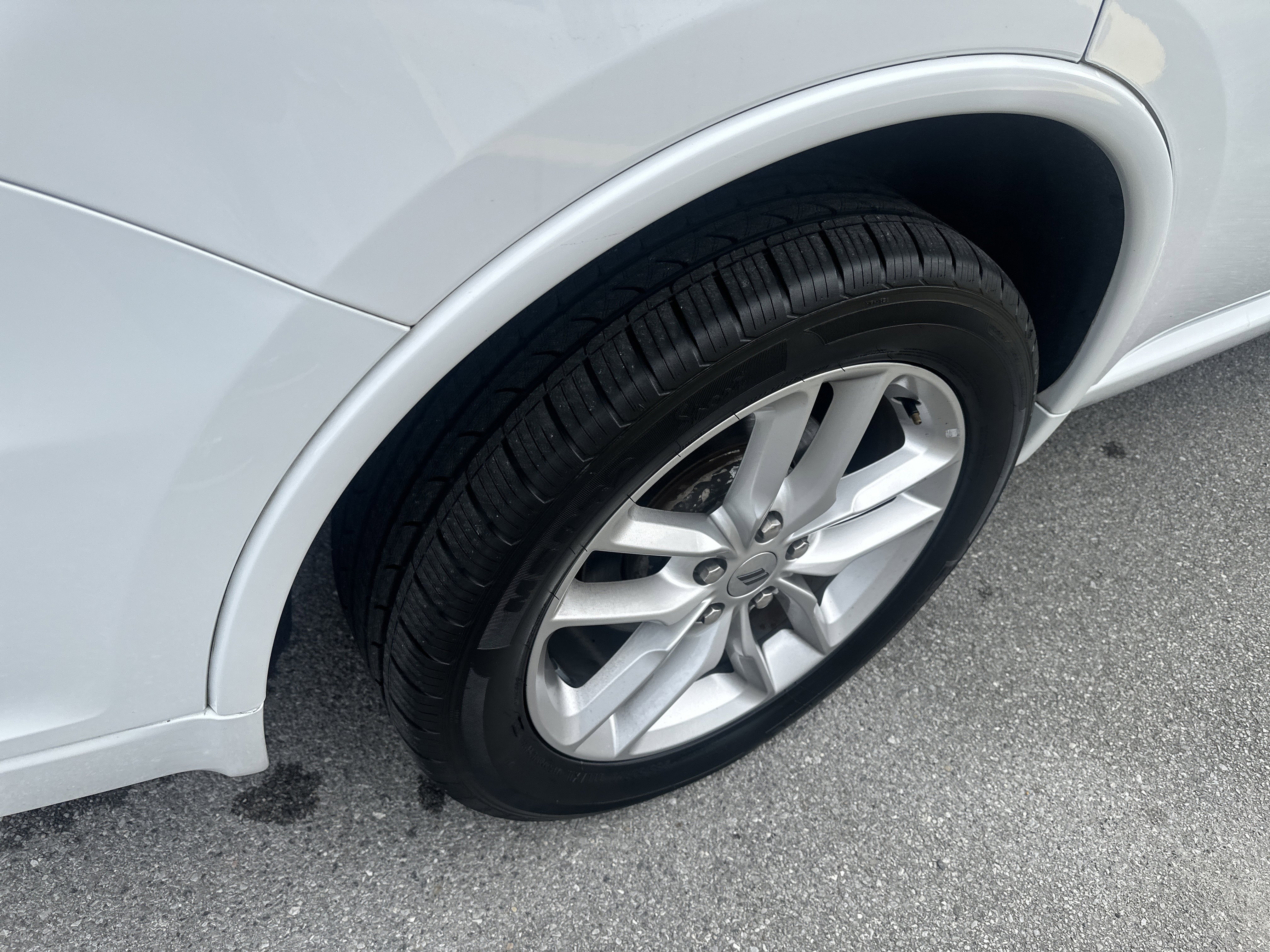 Used 2023 Dodge Durango GT image 25