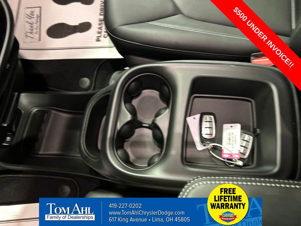 New 2026 Chrysler Voyager LX image 19