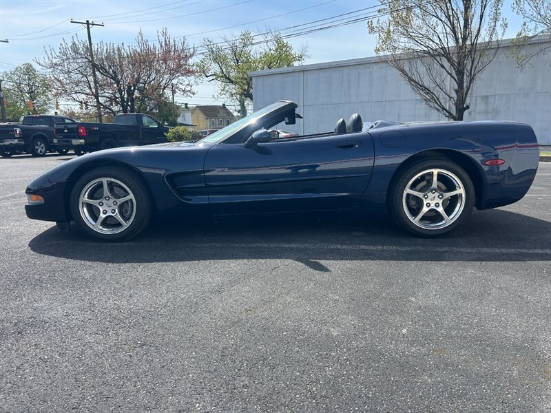Used 2000 Chevrolet Corvette Convertible w/ Memory Pkg RWD image 6